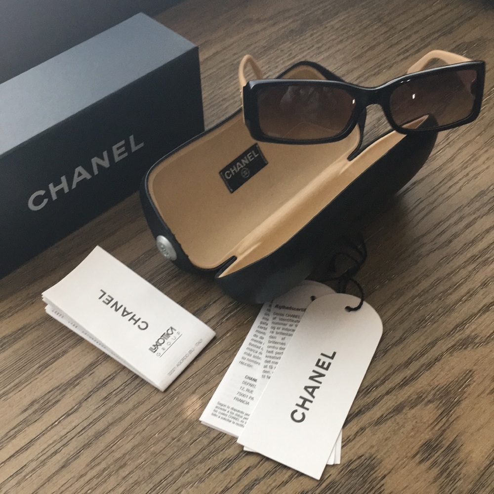 CHANEL Sunglasses Authentic